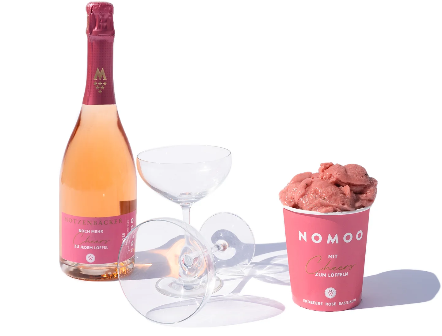 Limited edition Rosé Basil sparkling wine and cherry ice cream produced by Nomoo. Photo=nomoo.de